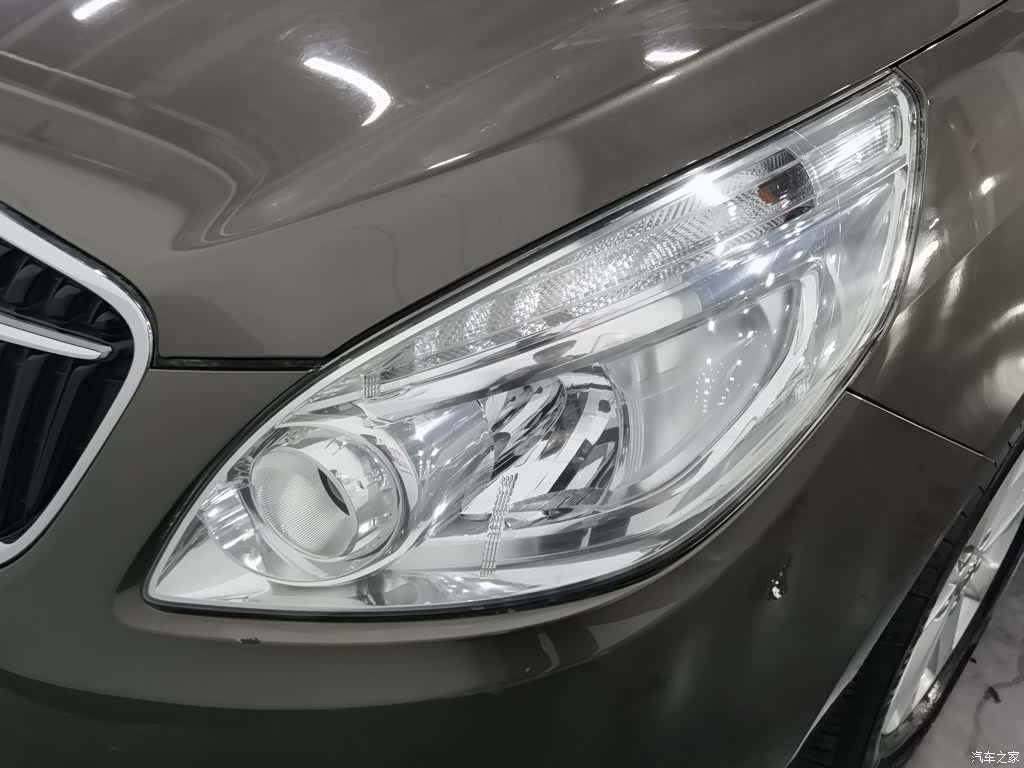 Buick GL8, 2018 7