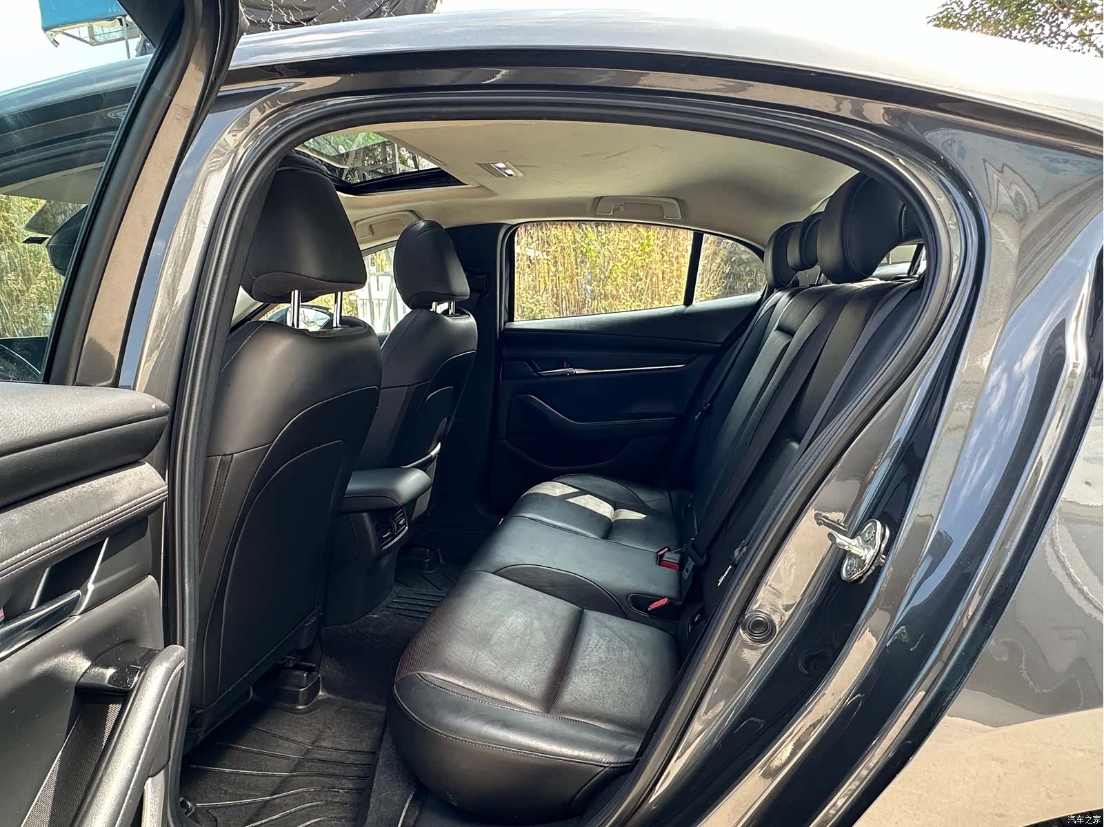 Mazda Mazda3, 2020 все фото