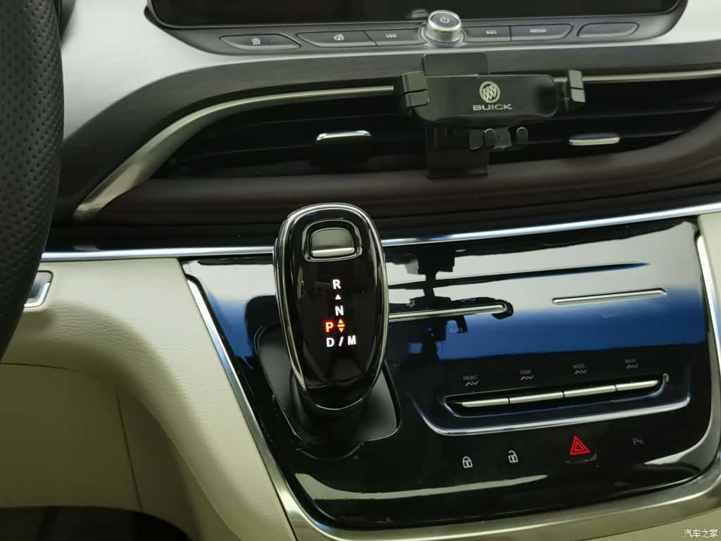 Buick GL8, 2022 13