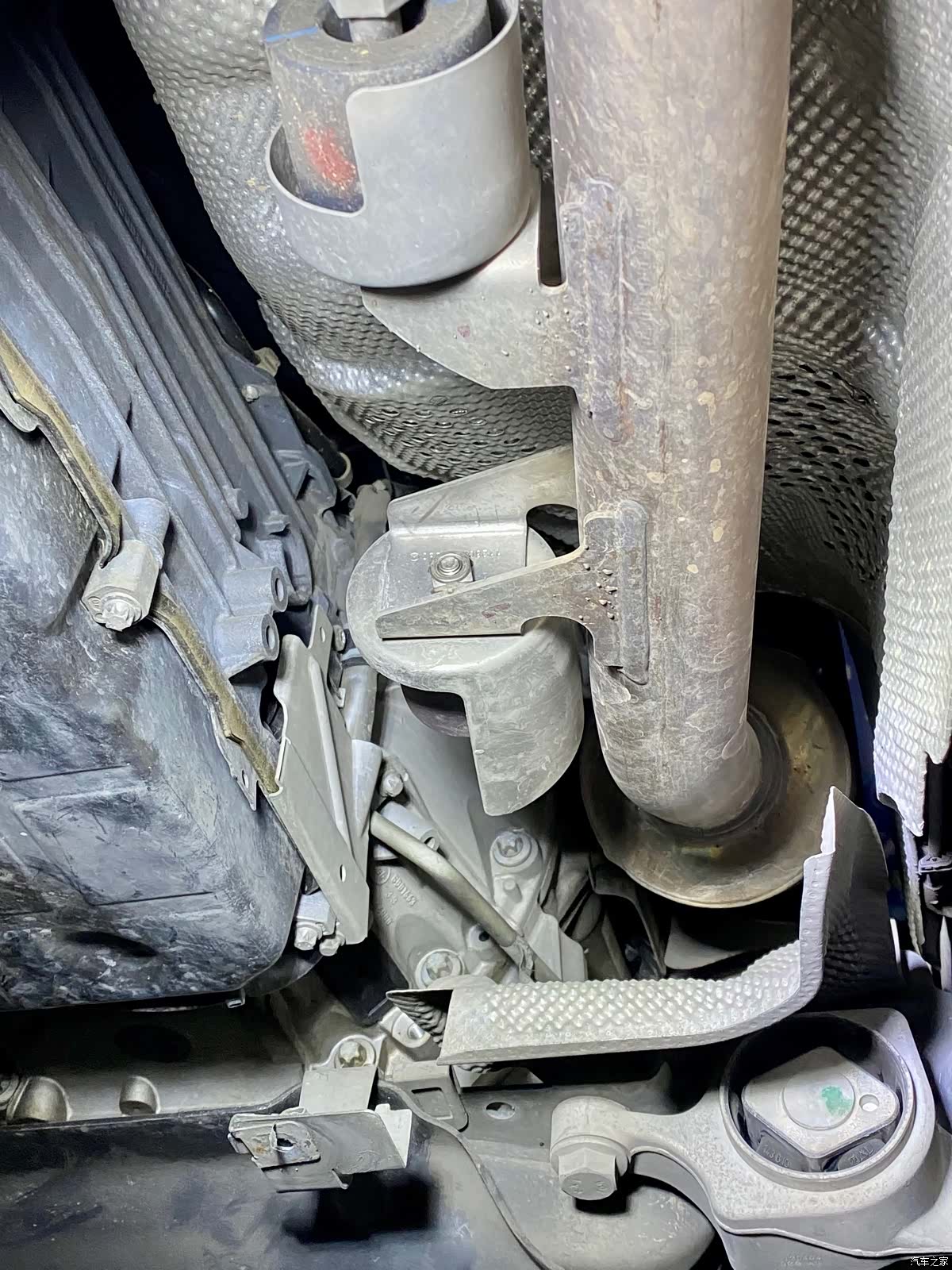 Mercedes-Benz M-Class, 2012 26