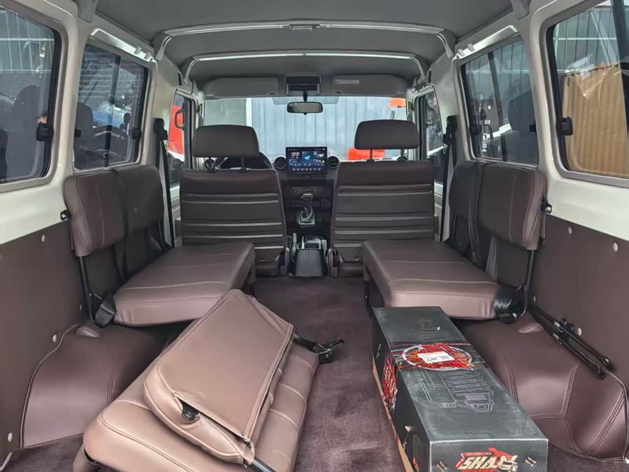 Toyota Land Cruiser LC78 2025, фото 11