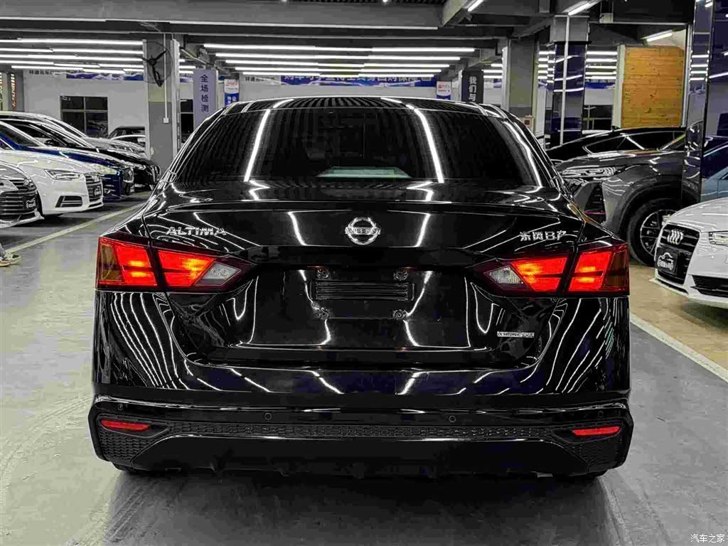 Nissan Teana, 2020 11