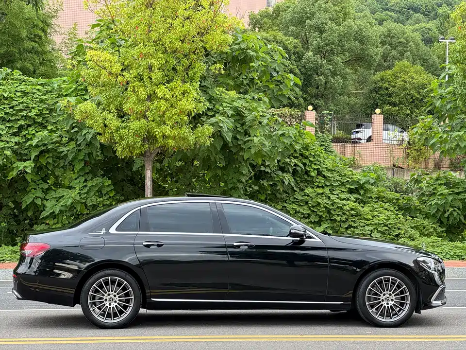 Mercedes-Benz E-class Mercedes-Benz E-class