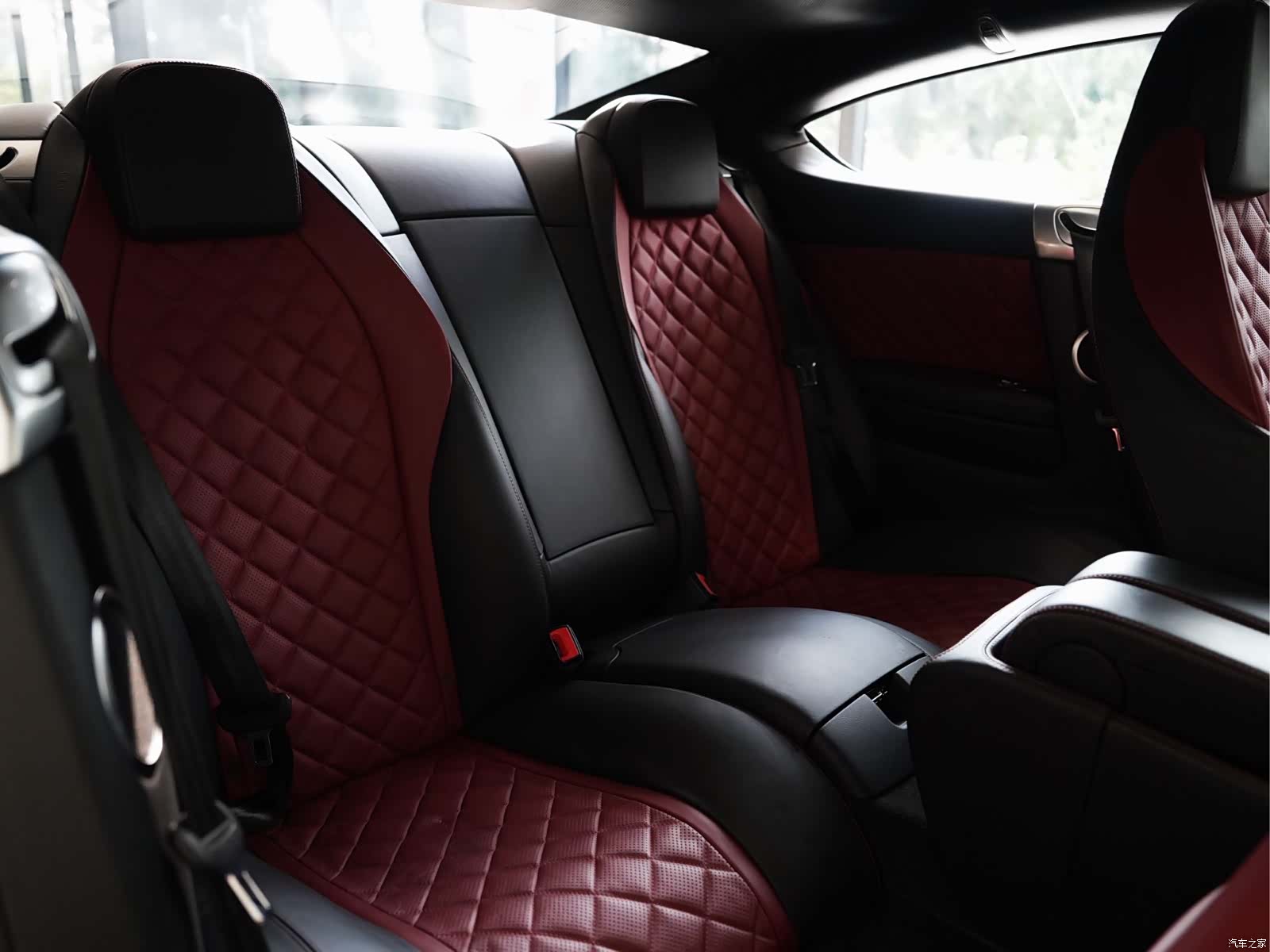 Bentley Continental GT, 2017 9