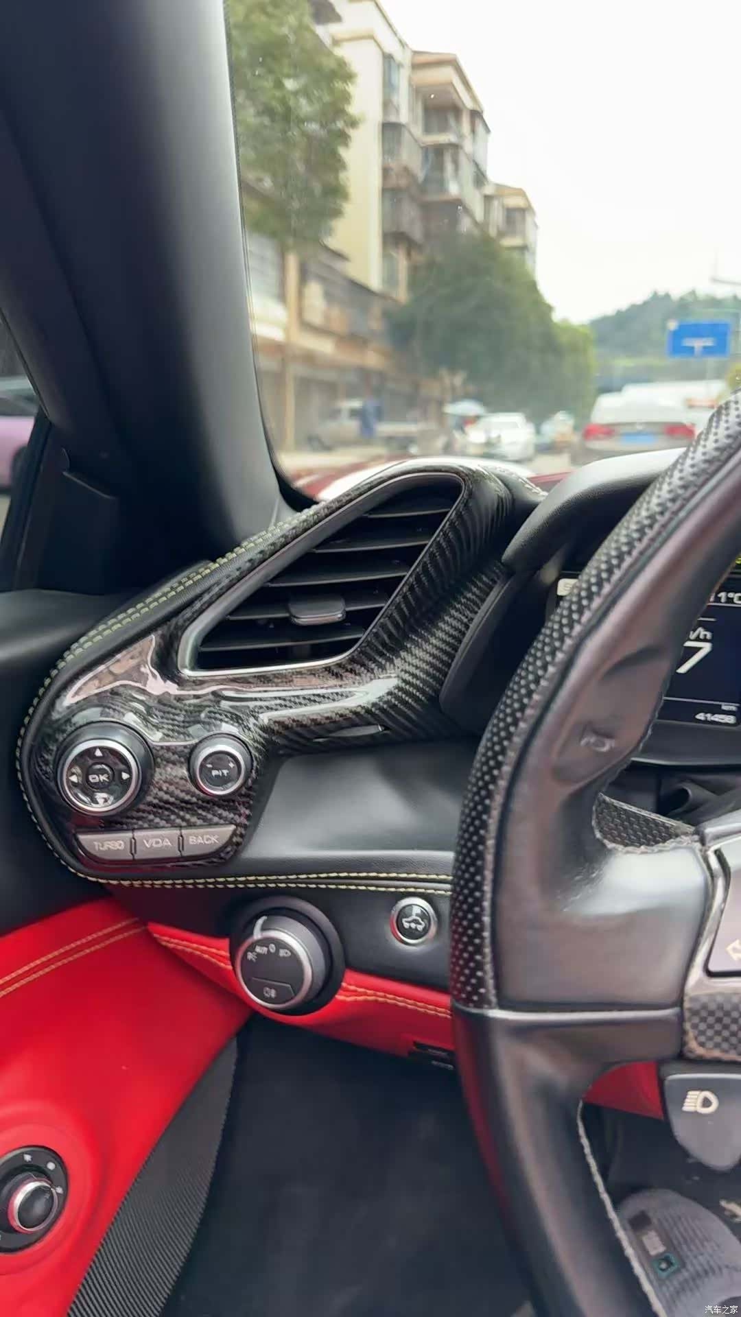 Ferrari 488, 2019 6