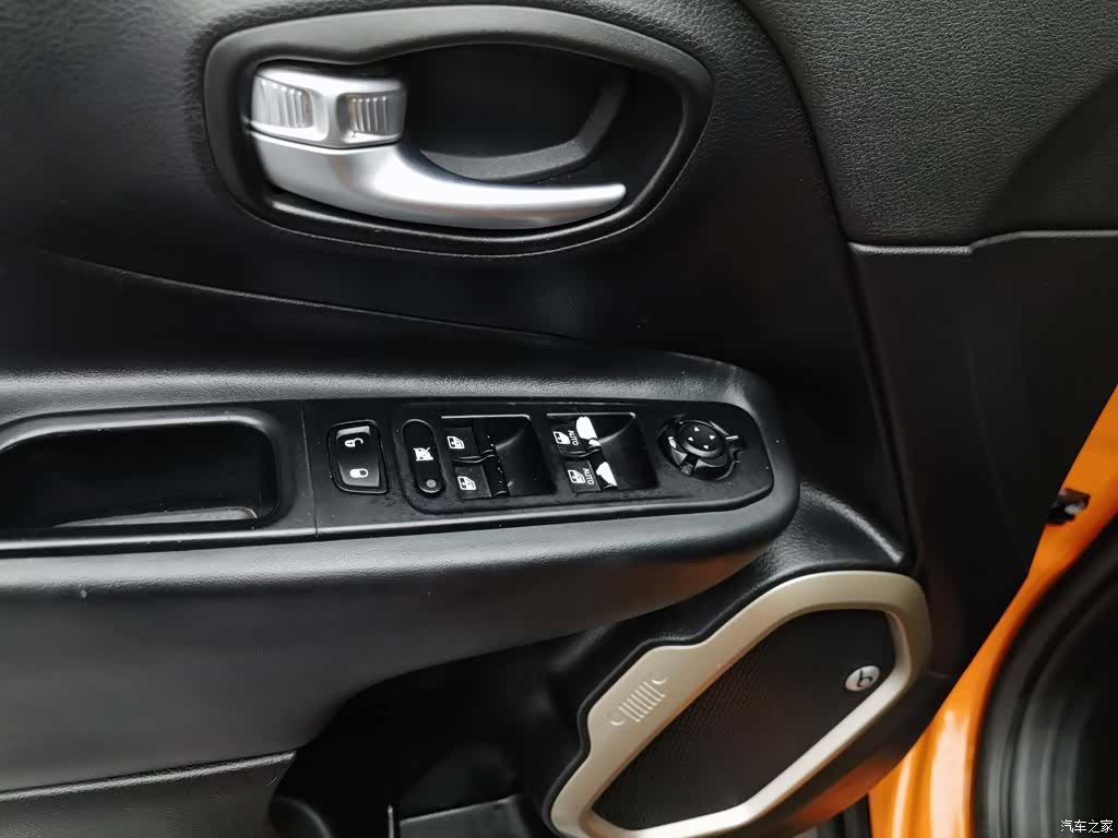 Jeep Renegade, 2016 9