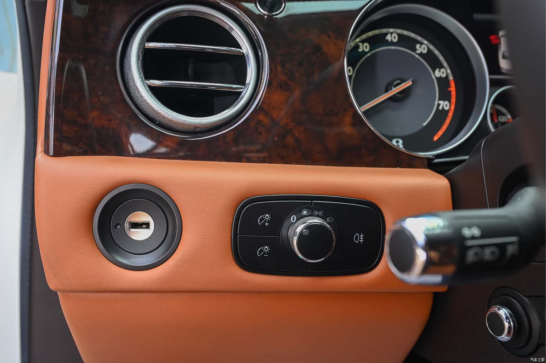 Bentley Flying Spur, 2016 15