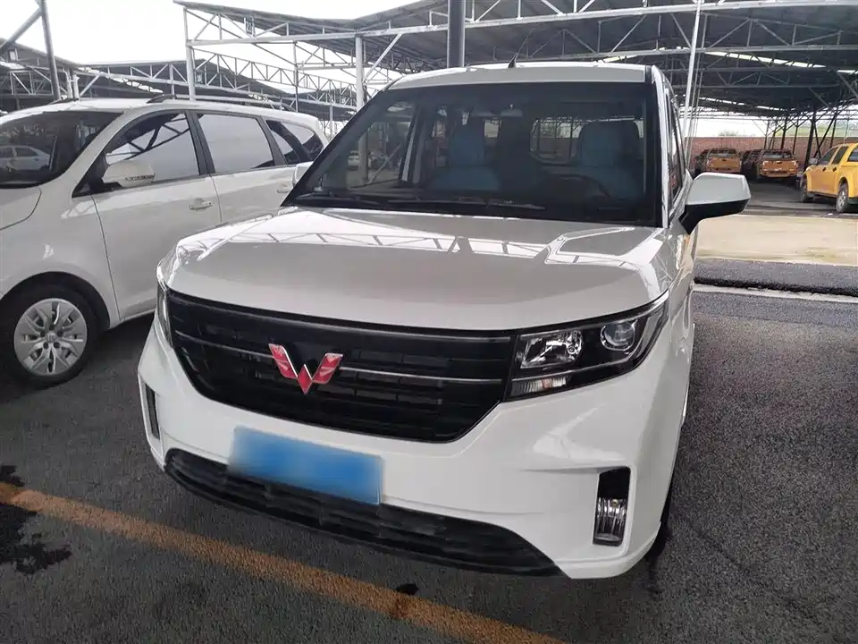 Wuling Wuling Hongguang PLUS
