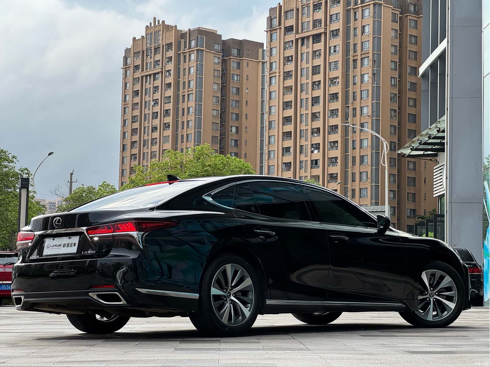 Lexus LS, 2019 6