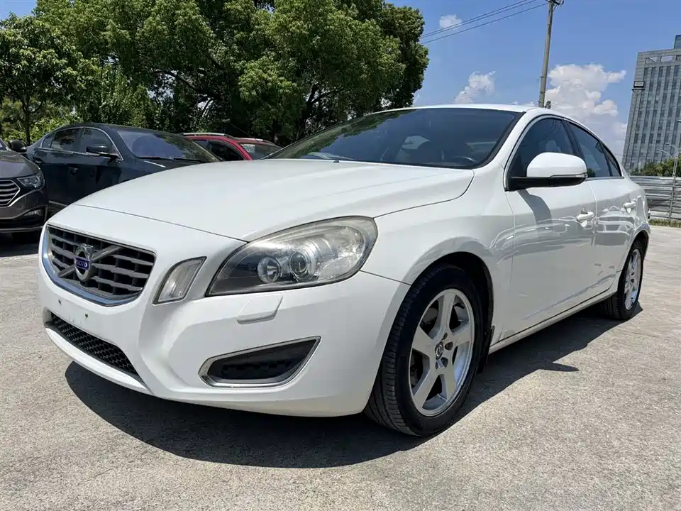 Volvo S60