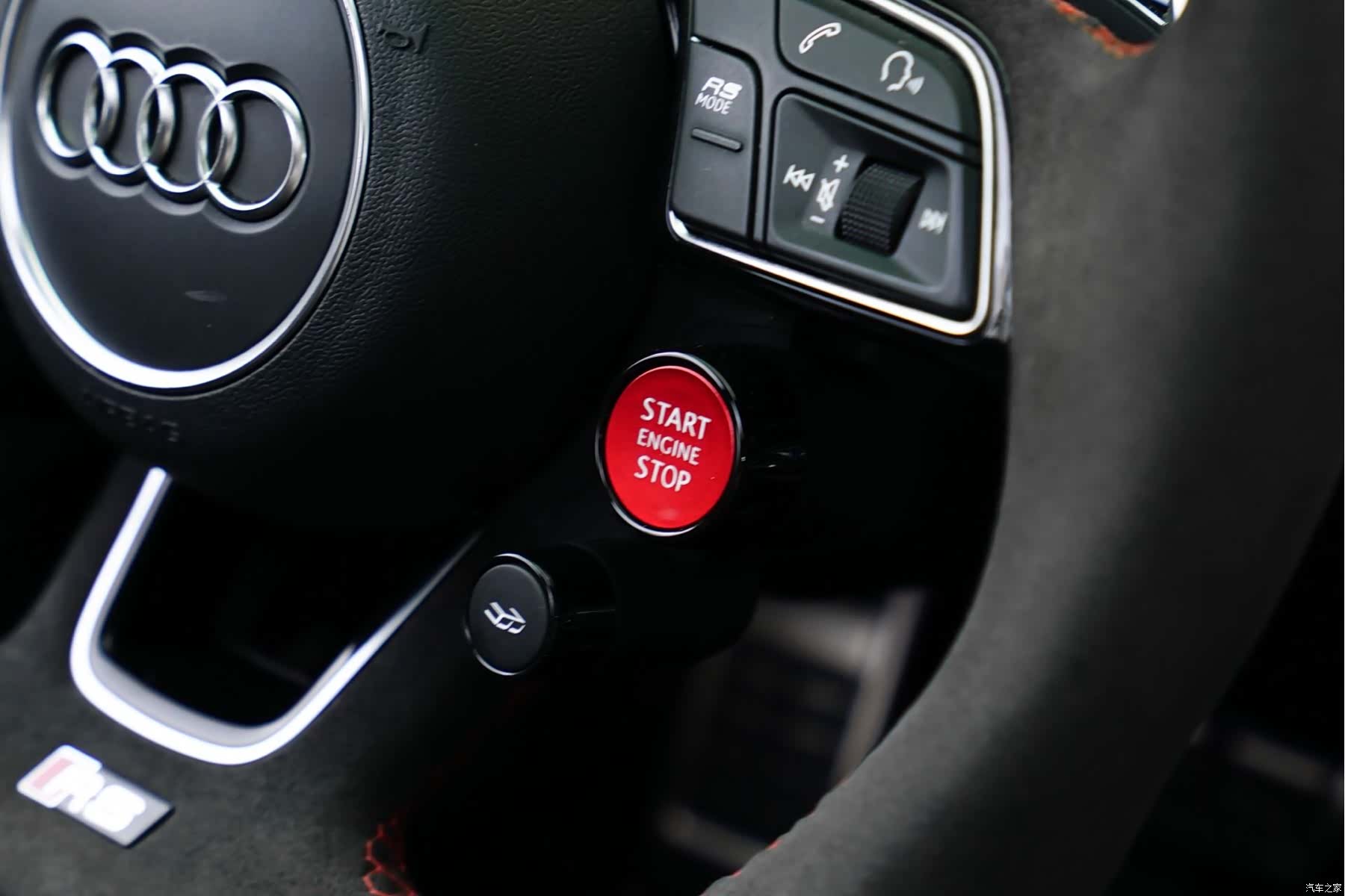 Audi RS4, 2021 10