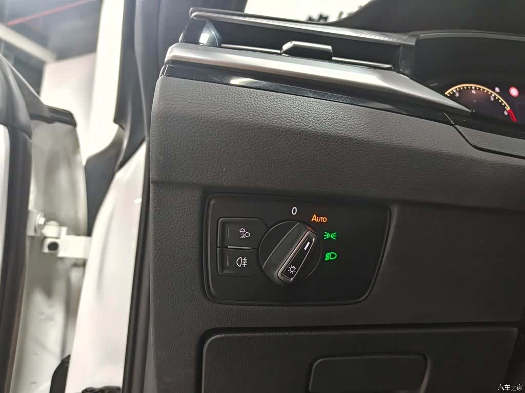 Volkswagen CC, 2024 22