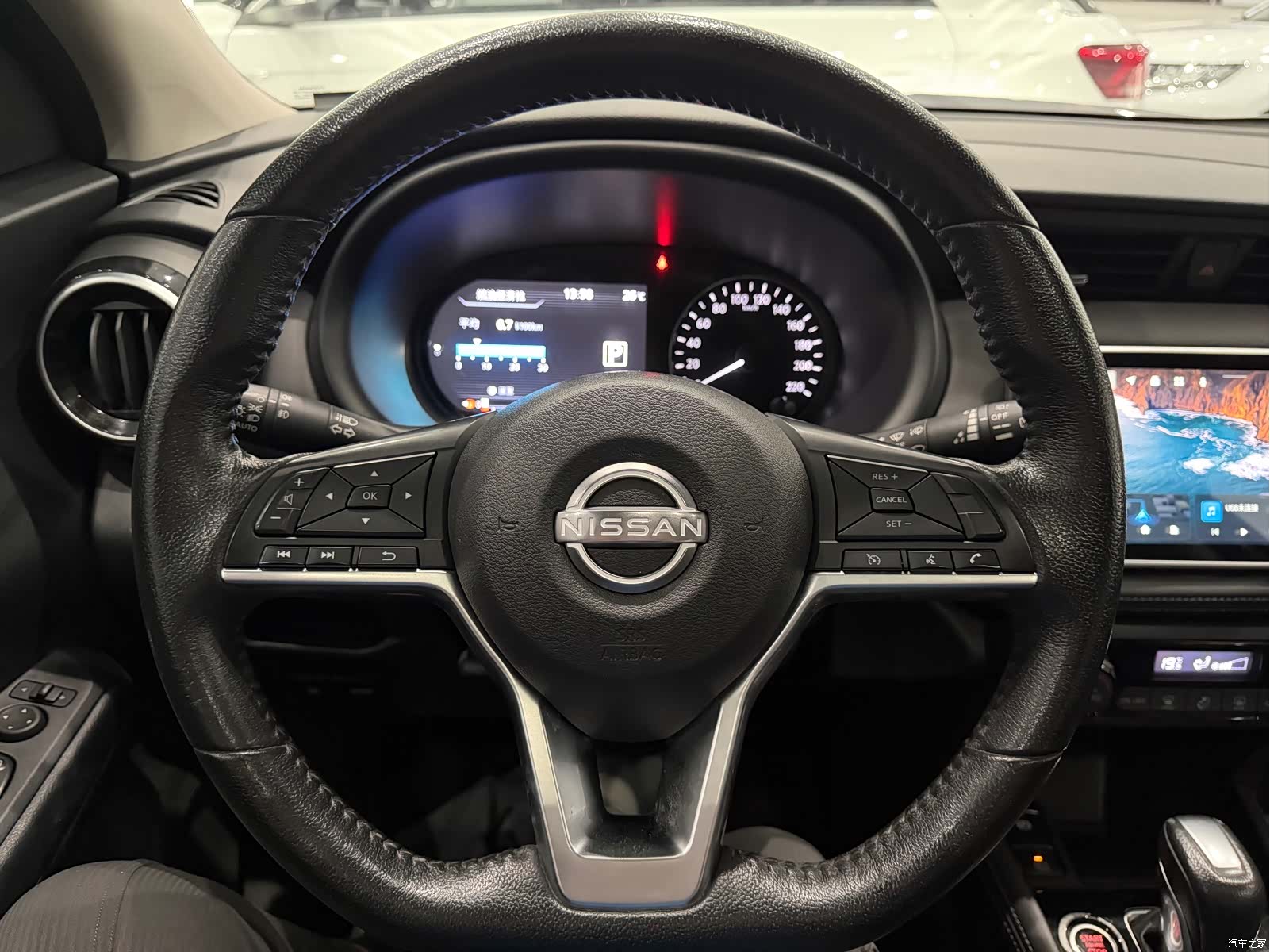 Nissan Kicks, 2023 12