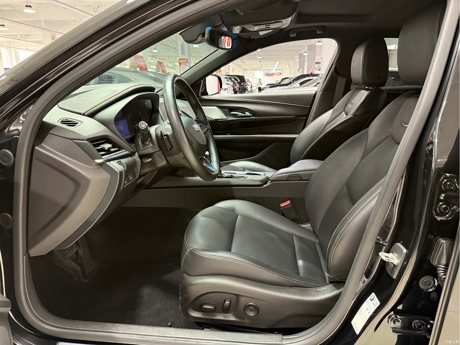 Cadillac CT4, 2021 10