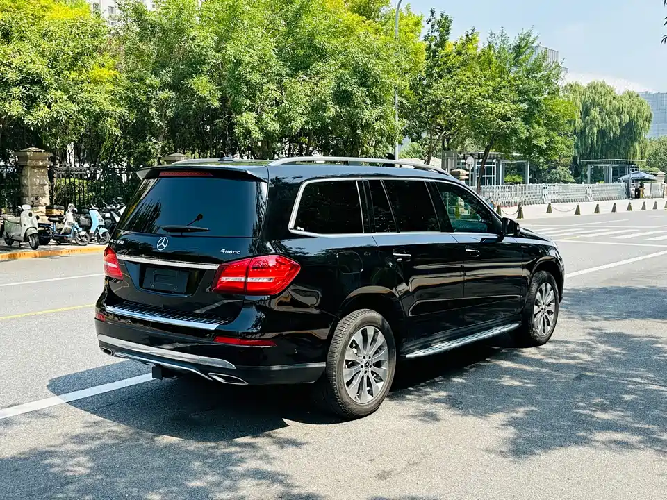 Mercedes-Benz GLS