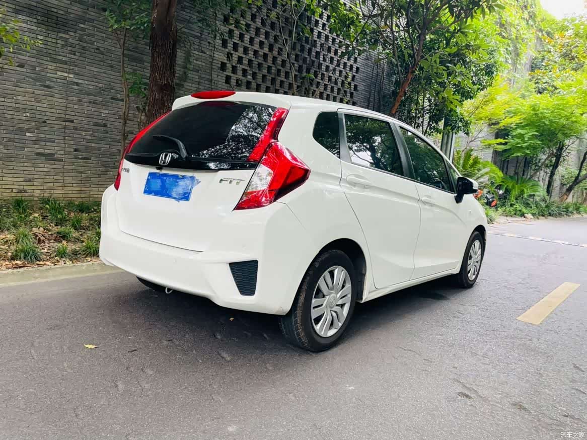 Honda Fit, 2016 12