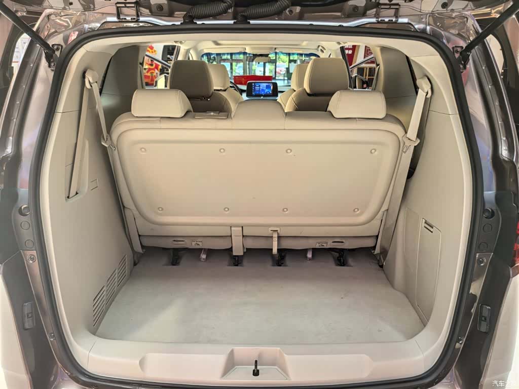 Buick GL8, 2023 15