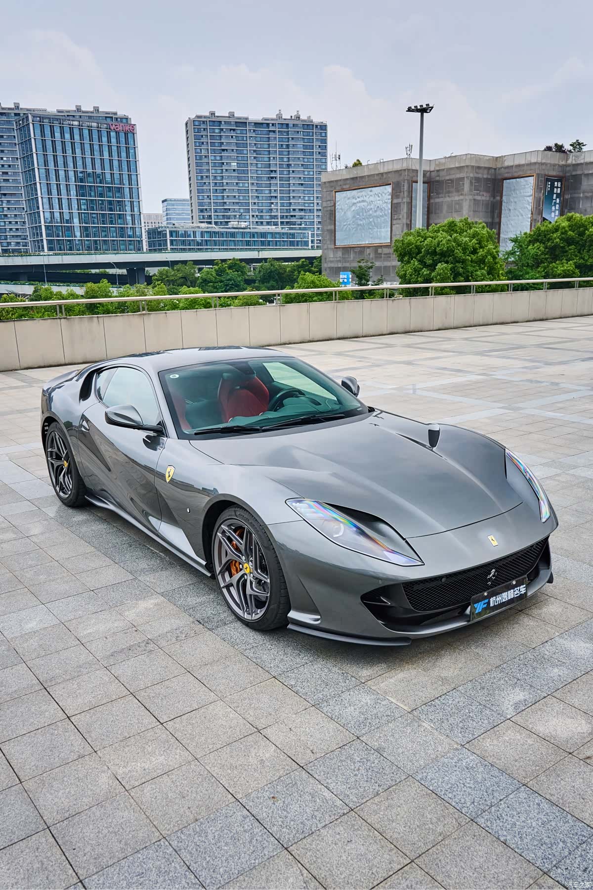 Ferrari 812, 2019 10