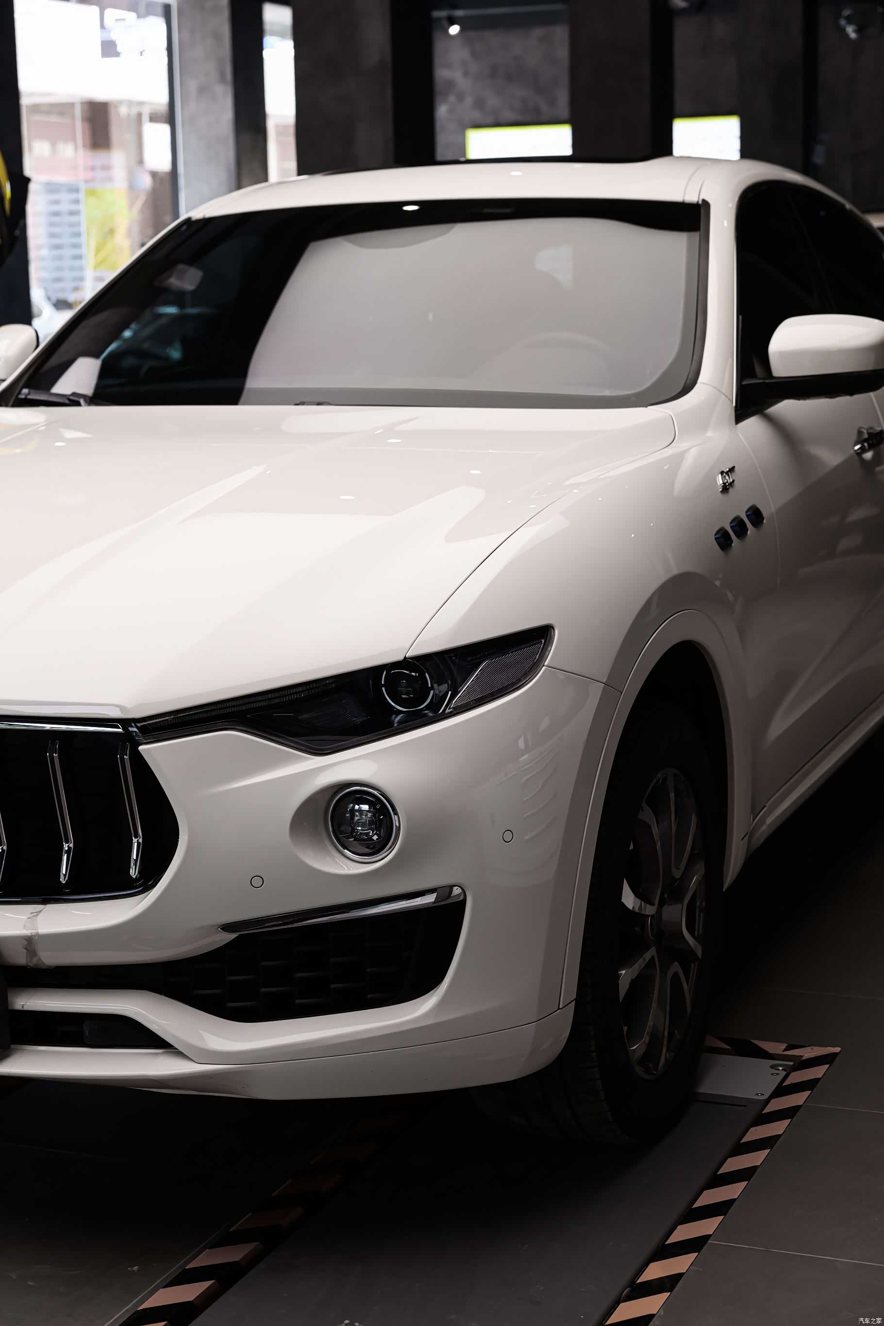 Maserati Levante, 2023 3