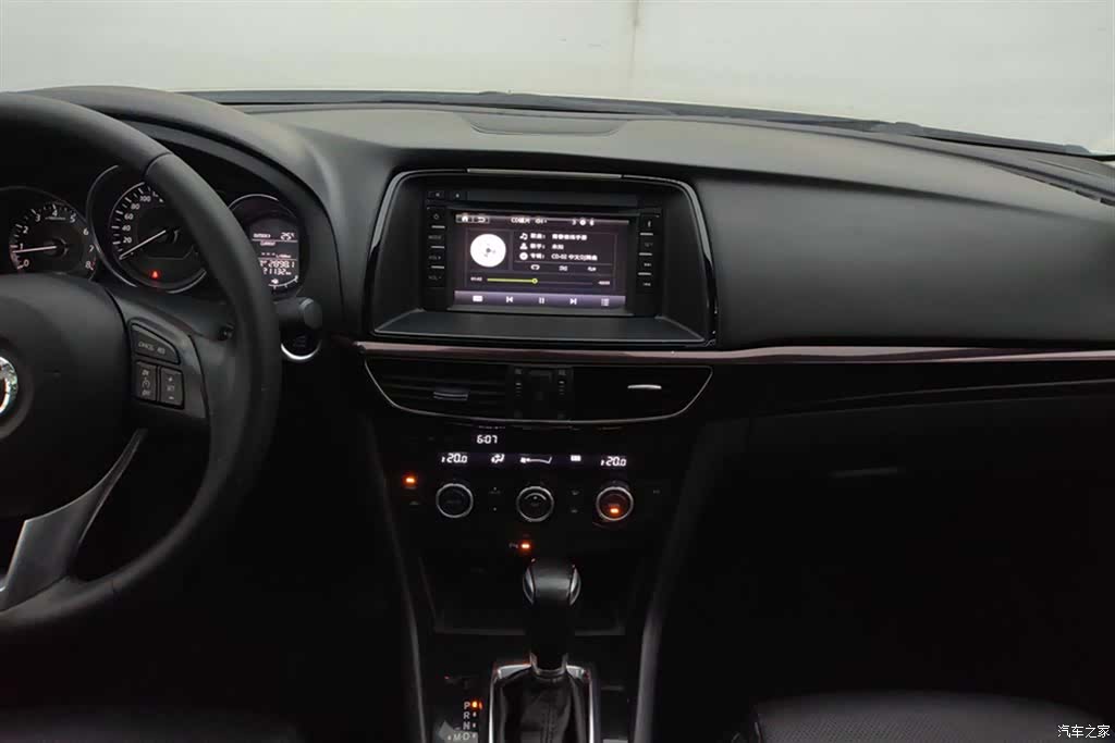 Mazda Atenza, 2016 13