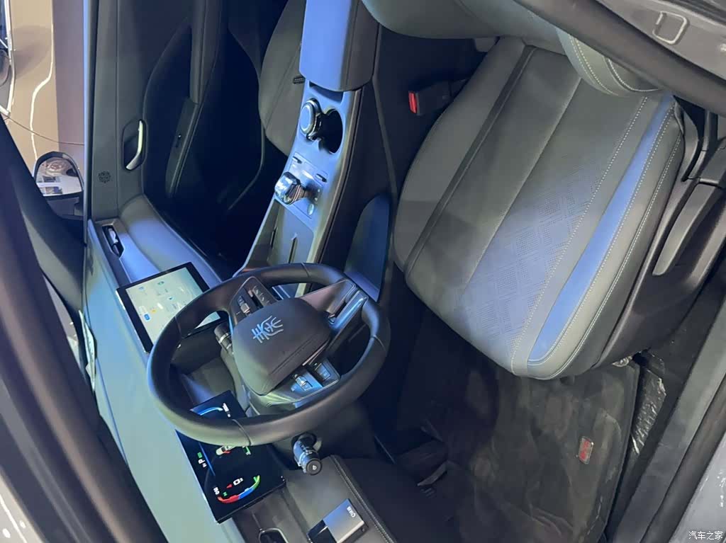 BYD Qin, 2025 14