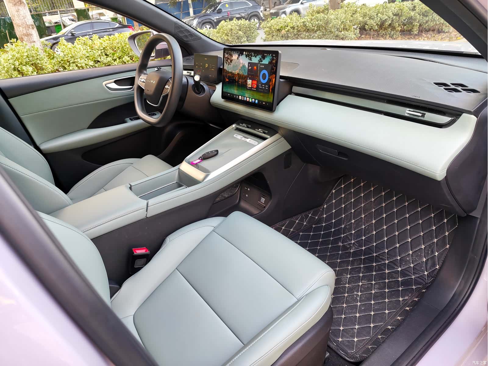 Roewe D6, 2025 9