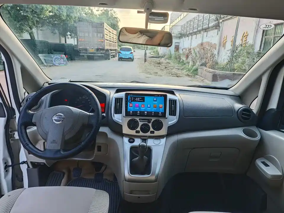 Nissan NV200