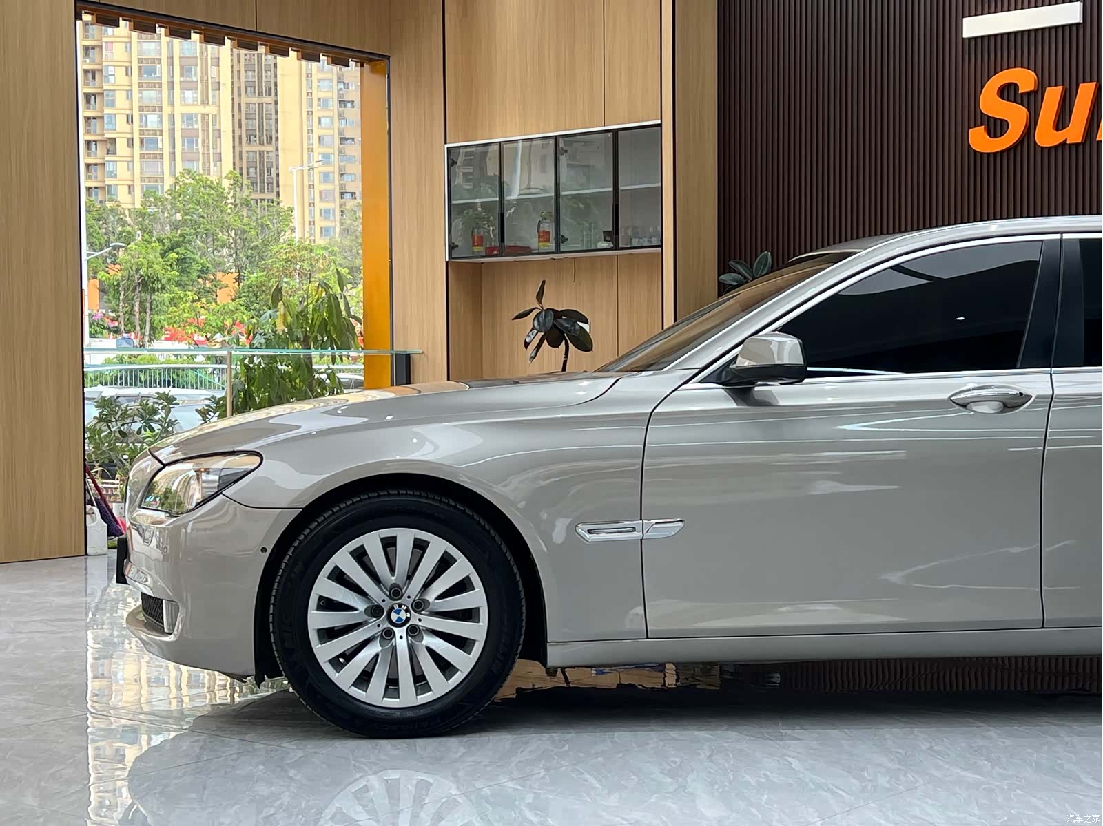 BMW 7 Series, 2012 10