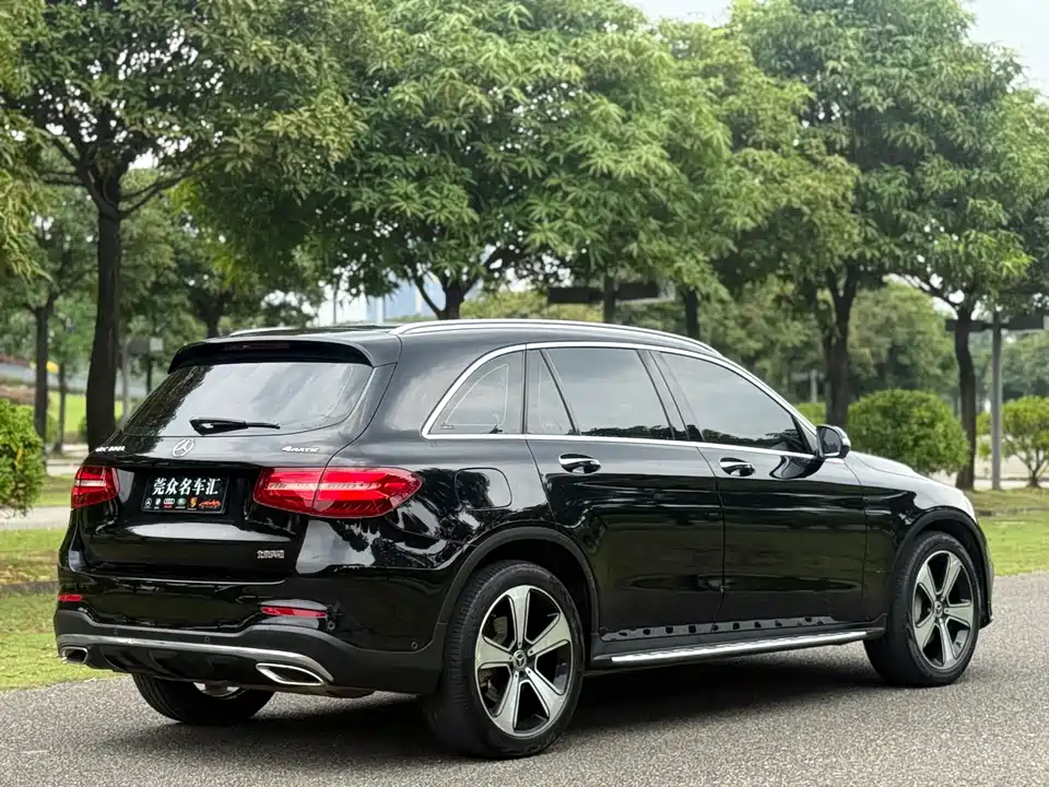 Mercedes-Benz GLC Mercedes-Benz GLC
