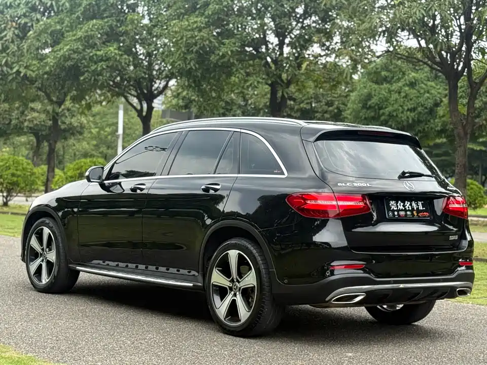 Mercedes-Benz GLC Mercedes-Benz GLC