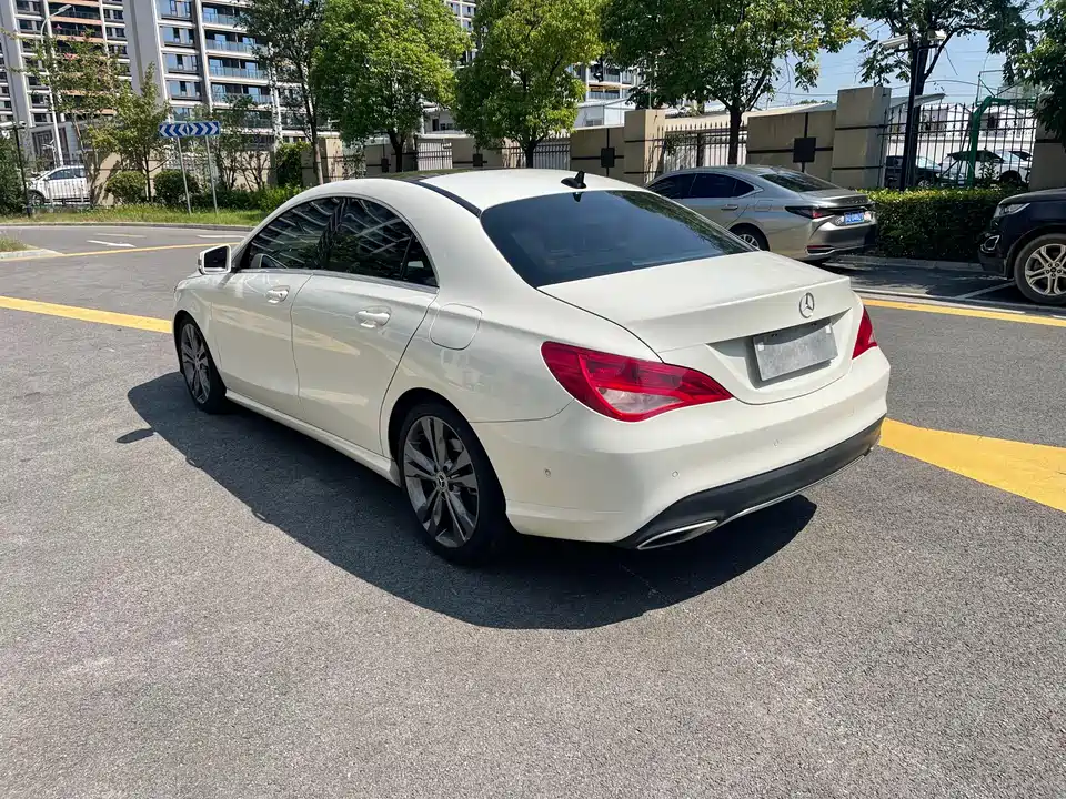 Mercedes-Benz CLA