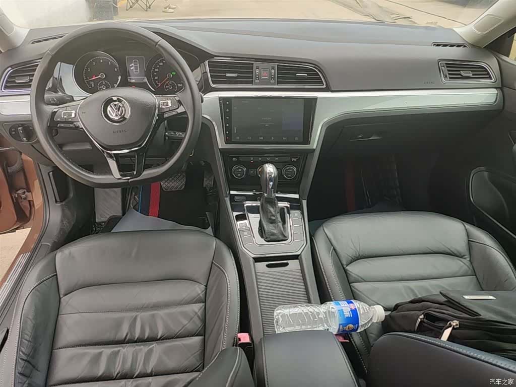 Volkswagen Lamando, 2016 10