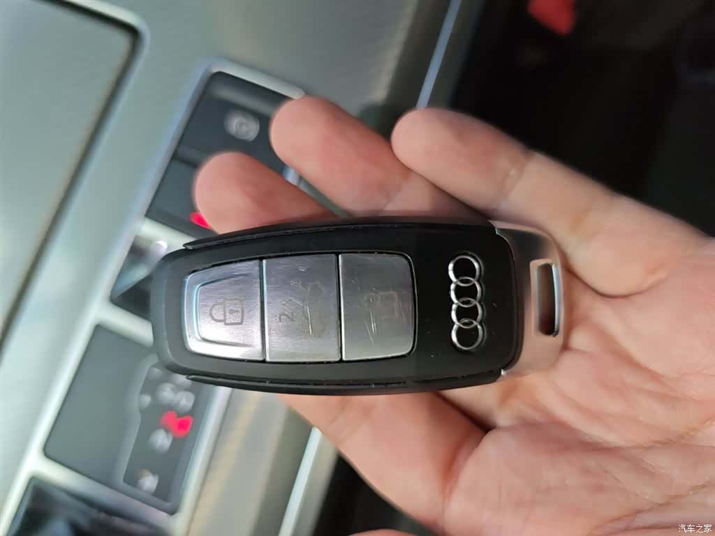 Audi A6L, 2019 9