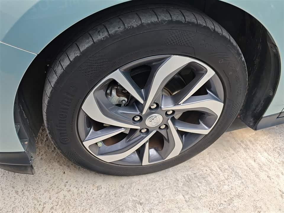 Buick Slightly blue 6