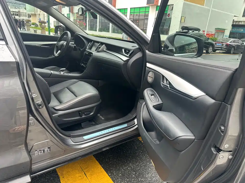 Infiniti QX50