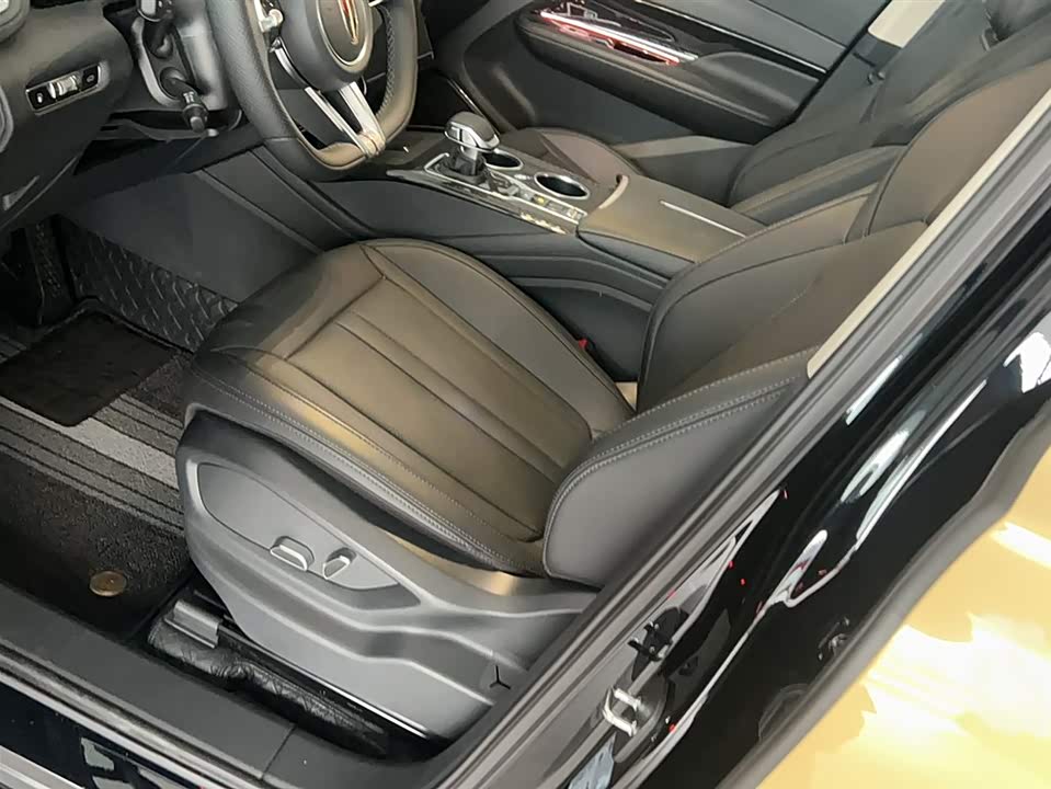 Hongqi HS3 PHEV Hongqi HS3 PHEV