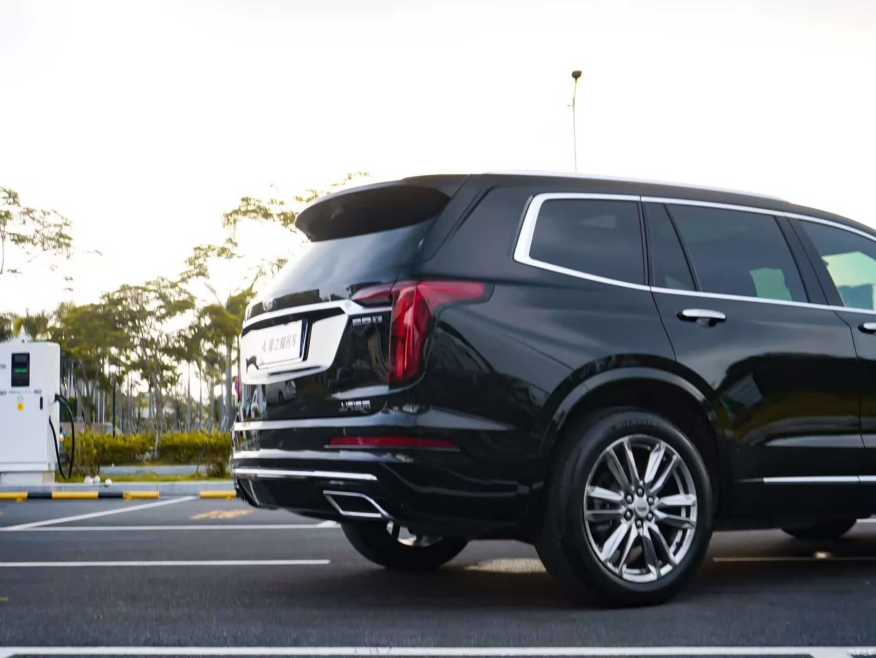 Cadillac XT6, 2021 все фото