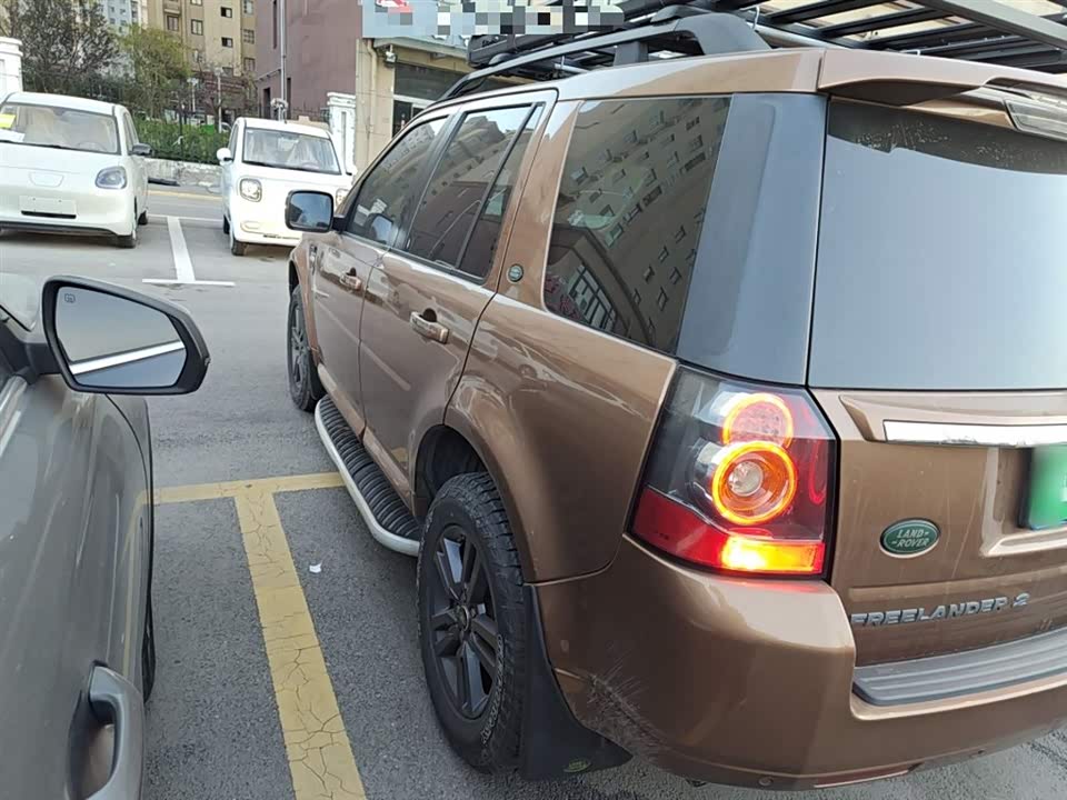 Land Rover Freelander 2