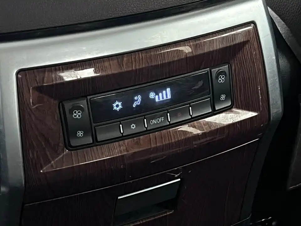 Forthing Popular CM7