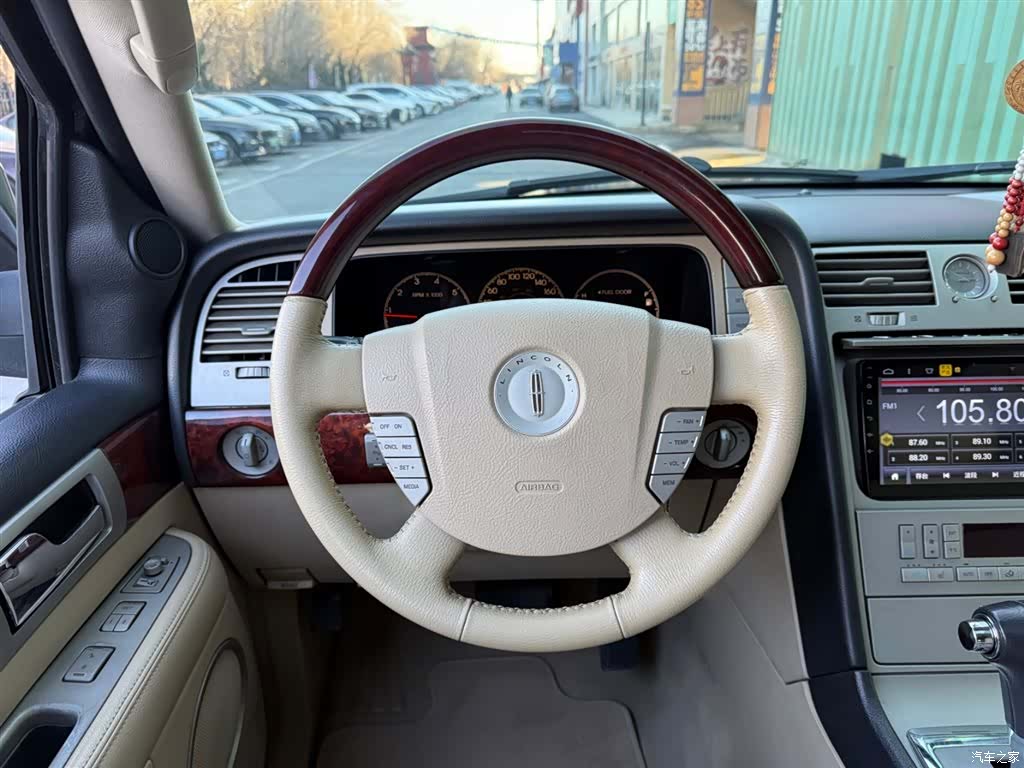 Lincoln Navigator, 2005 все фото