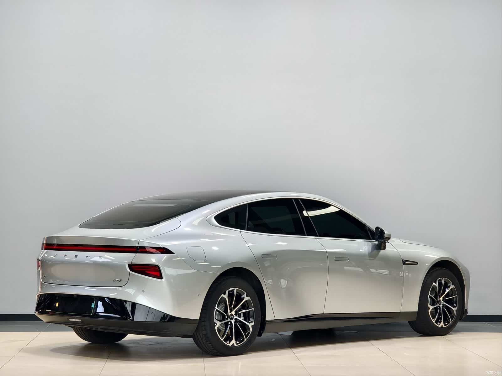 Xpeng P7, 2021 3