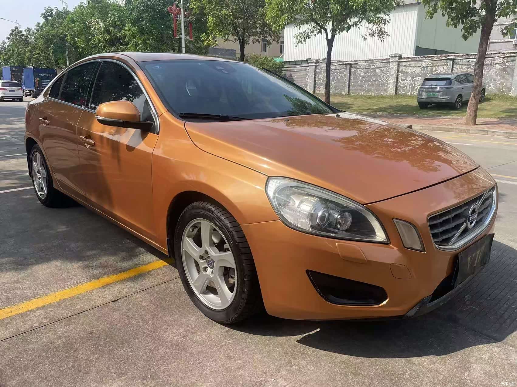 Volvo S60, 2012 3