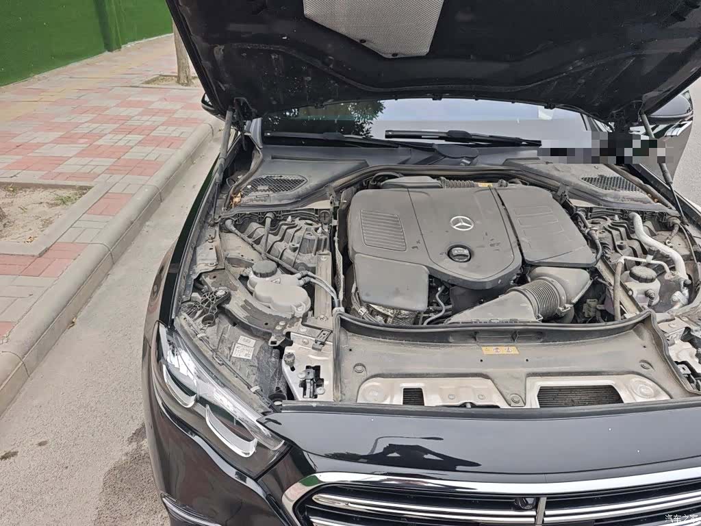 Mercedes-Benz E-Class, 2024 21