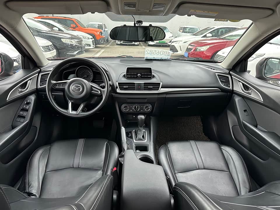 Mazda 3 Angkesaila