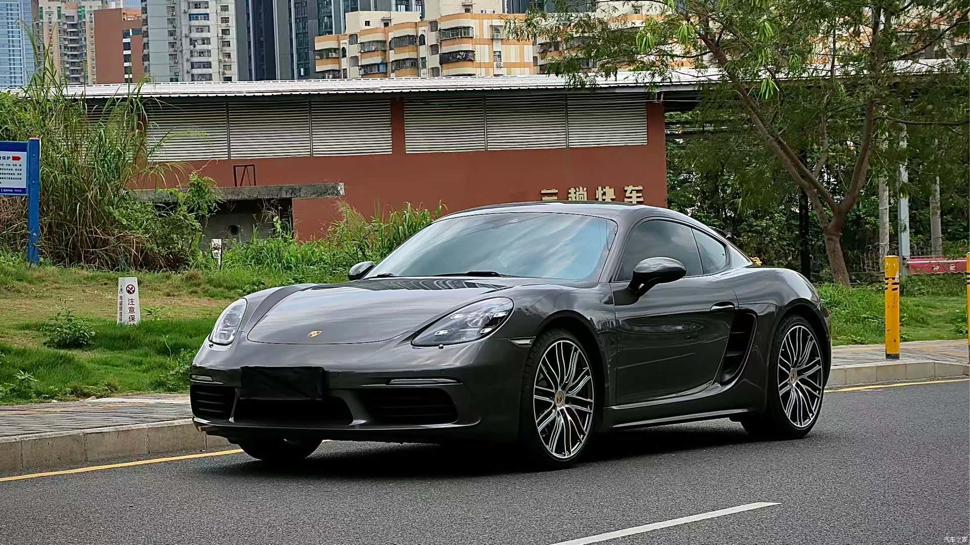 Porsche Cayman