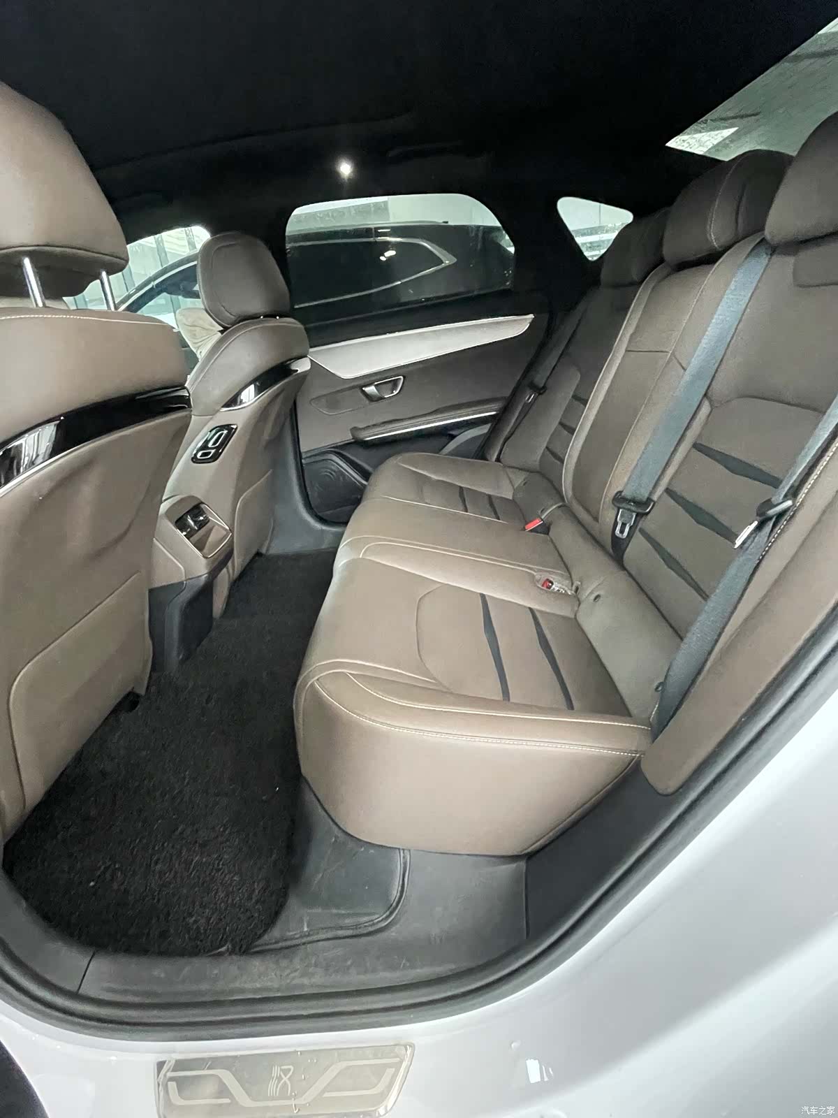 BYD Han, 2022 10