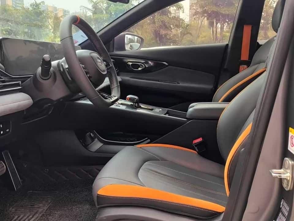 Trumpchi Shadow Leopard