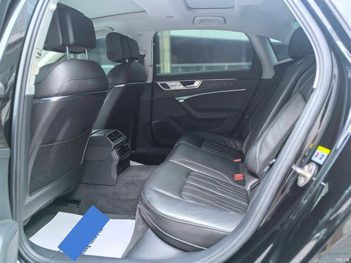 Audi A6L, 2021 все фото