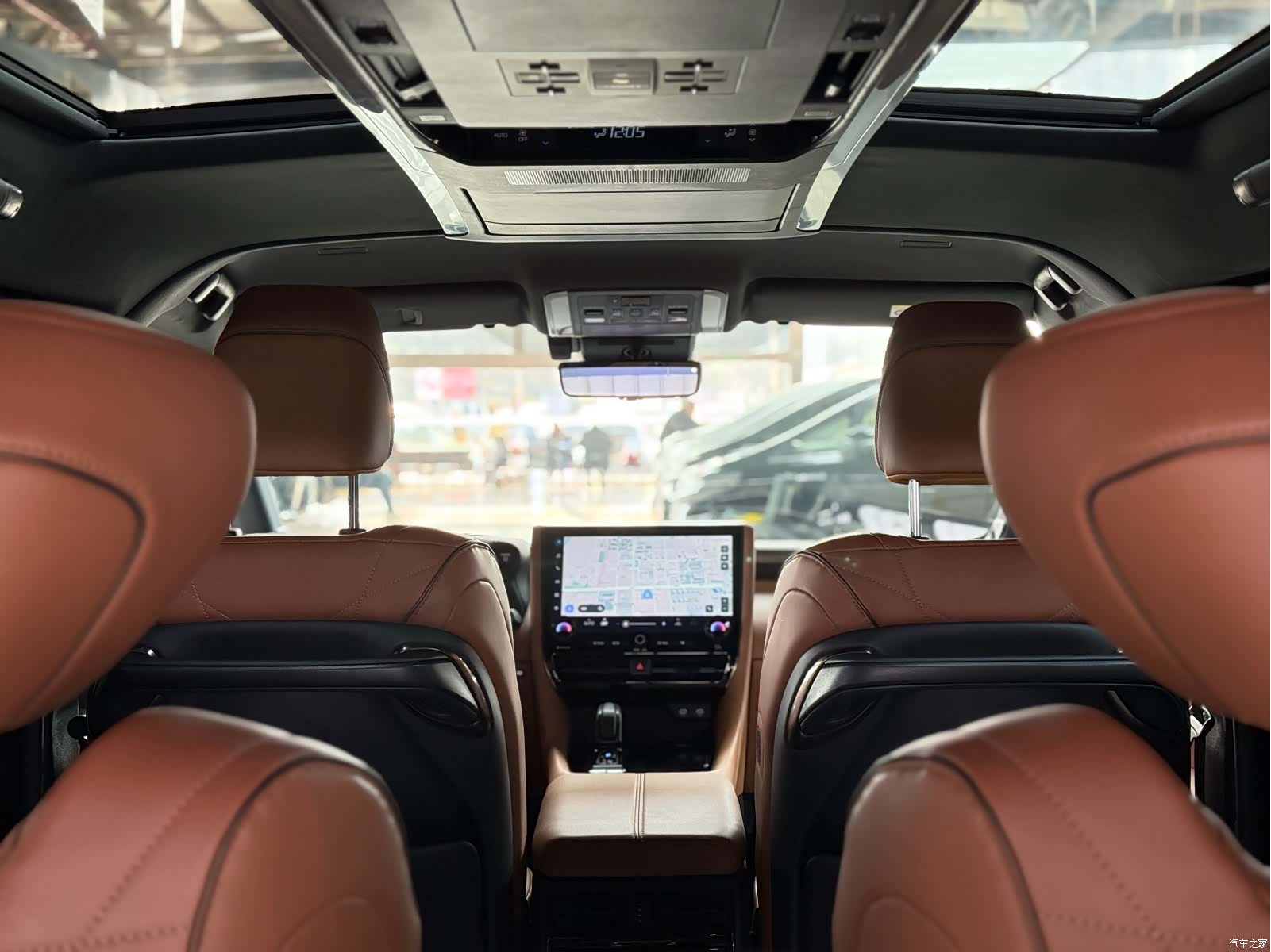 Toyota Alphard, 2023 21