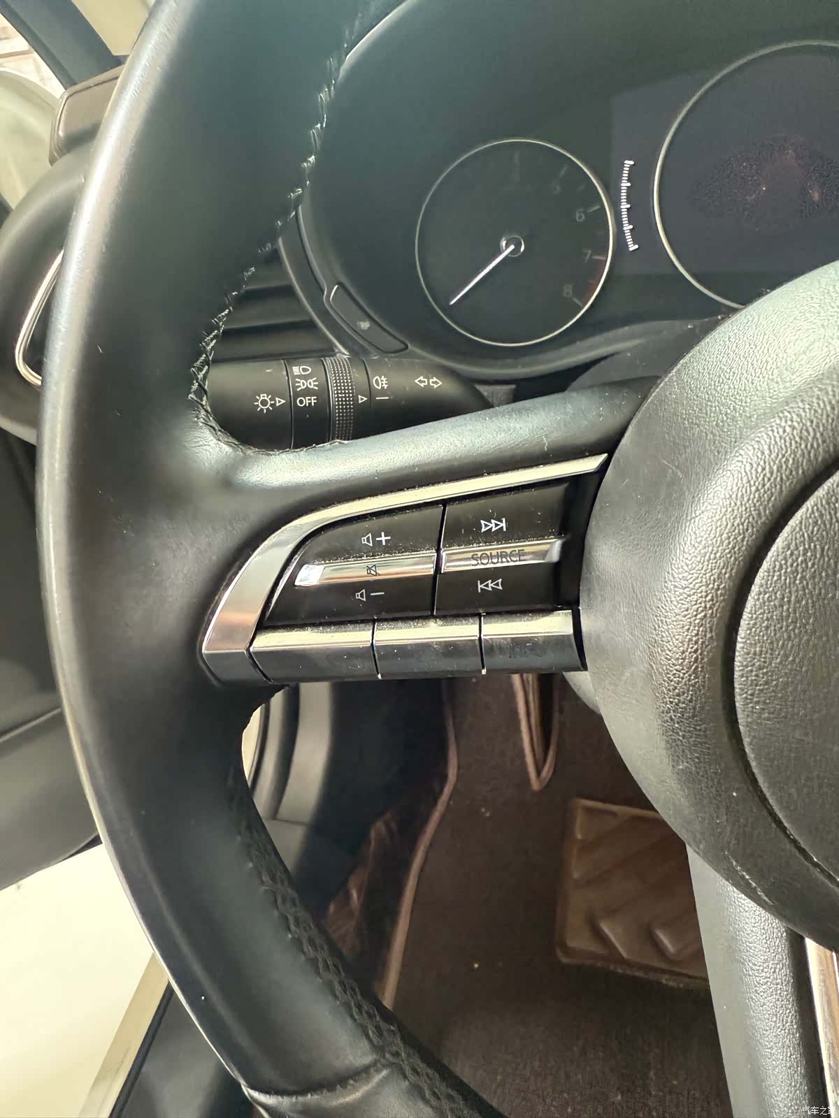 Mazda CX-30, 2022 10